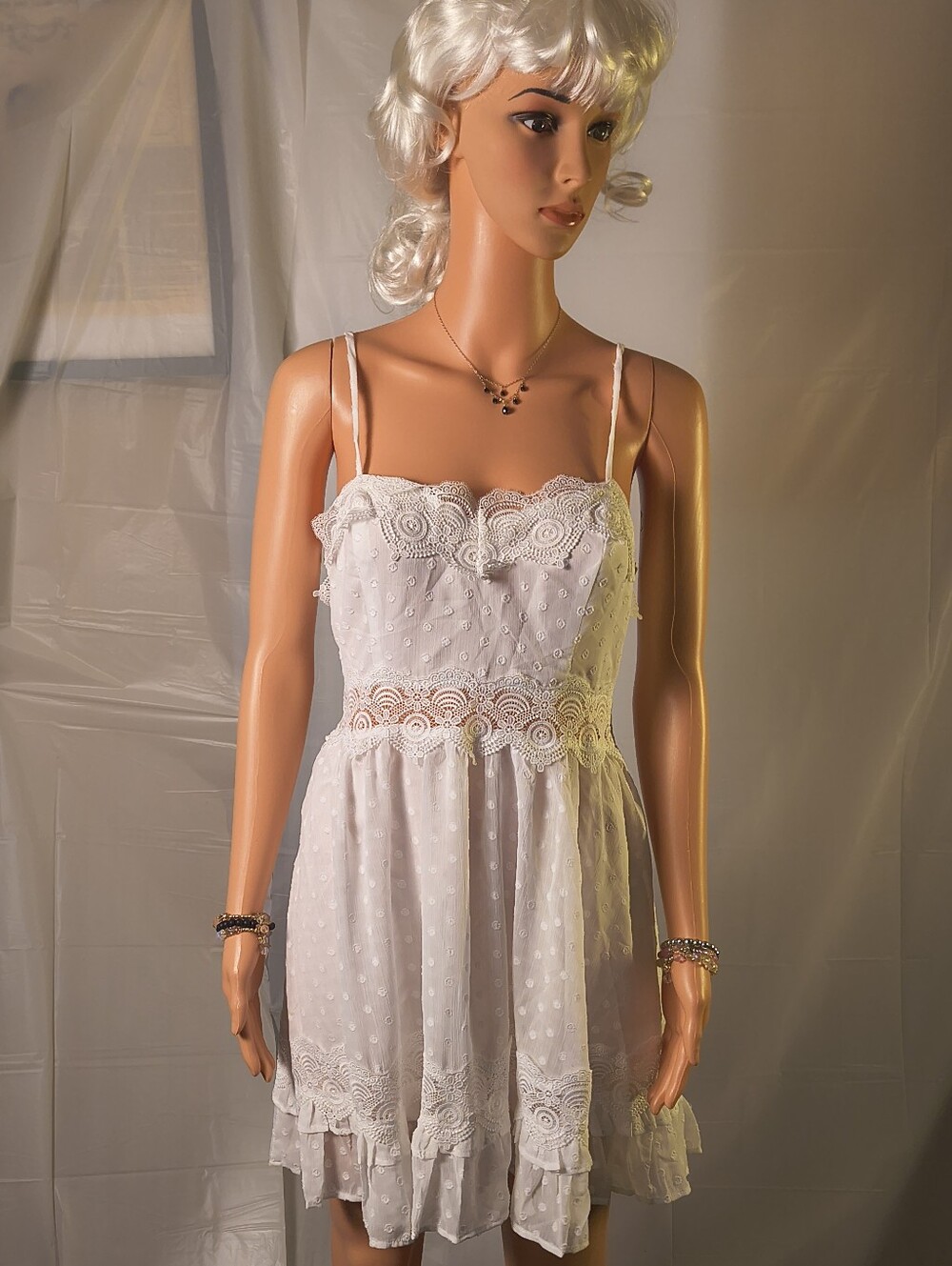 Windsor Pretty Little Tie-Back White Lace Skater Dress NWT Size Large